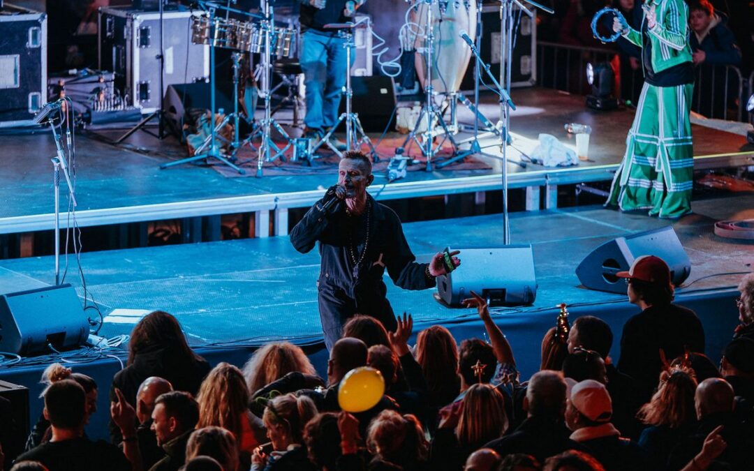 Prvoklasna novogodišnja noć u Šibeniku: Uz kultni britanski Stereo MC’s plesalo se satima