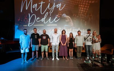 Dostojanstveno i emotivno – na rođendan glazbenog genija u Kući umjetnosti Arsen predstavljen album “Matija Dedić – Live in Kuća umjetnosti Arsen”
